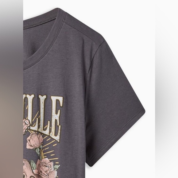 Torrid Nashville Classic Fit Polyester Cotton Crew Crop Tee Size 2x - Picture 3 of 7